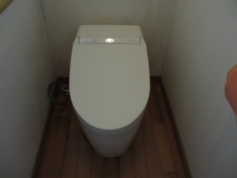 トイレの水漏れ(-_-)。茨城県ひたちなか市Ｈ様邸